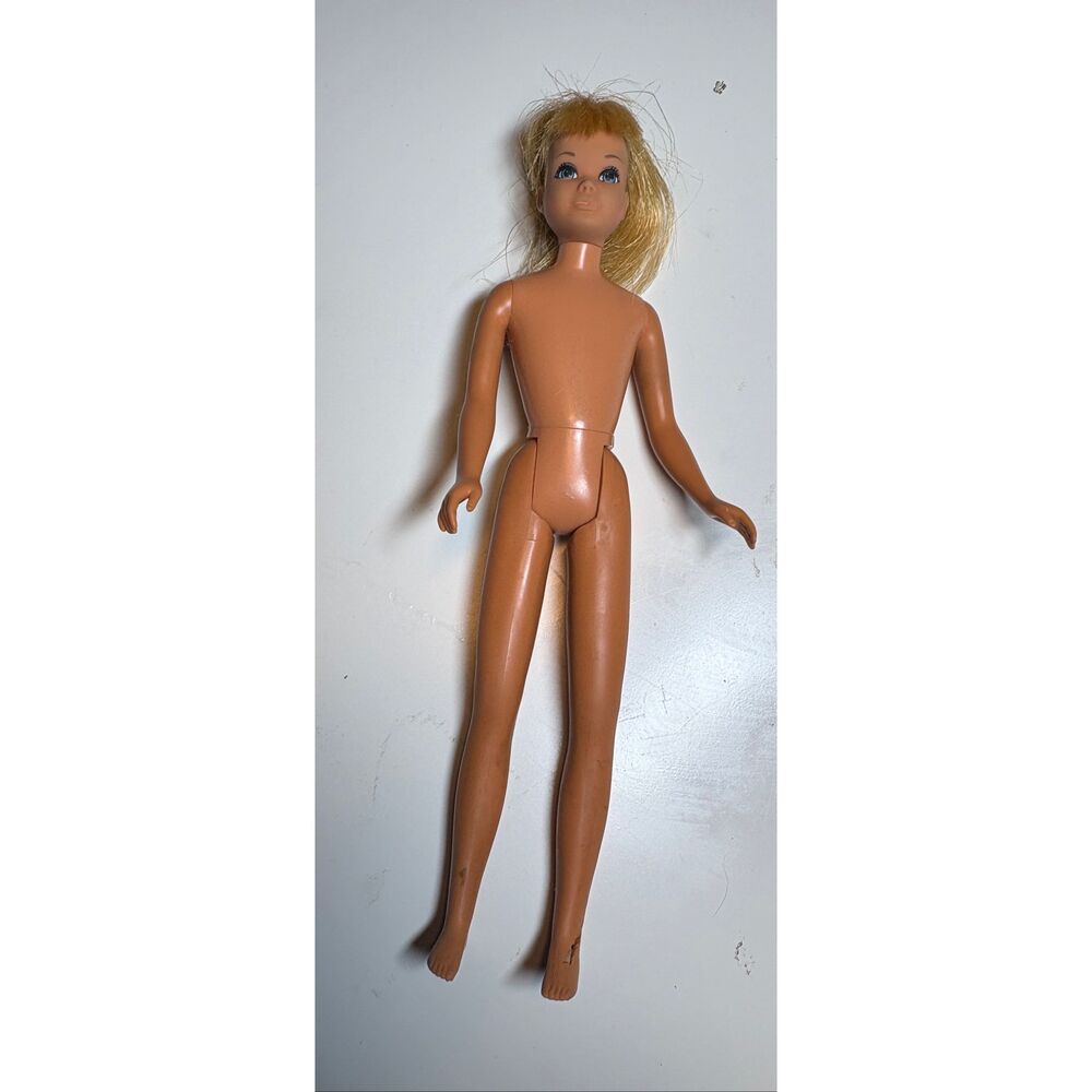 Vintage Mattel Barbie Skipper Fashion Doll